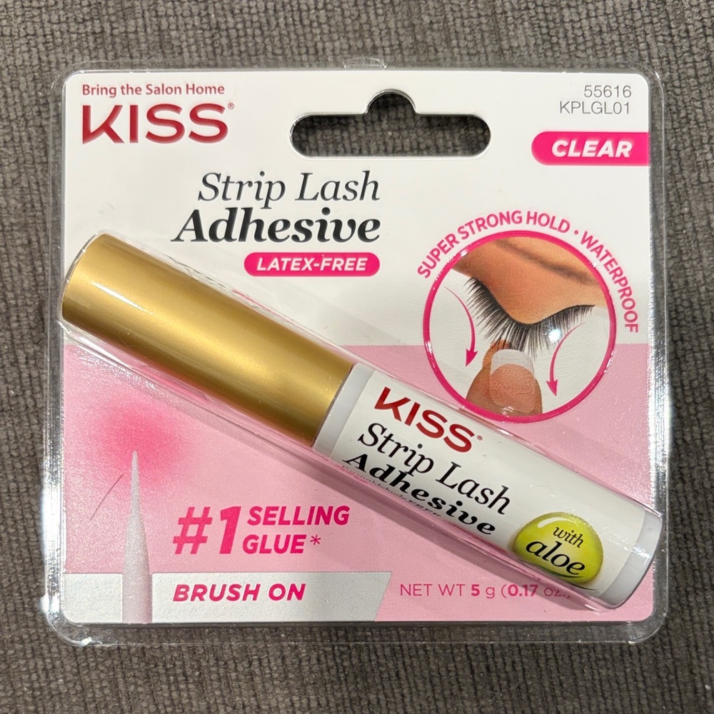 KISS Brush-On False Eyelash Adhesive With Aloe - NEW!!   eyelashes glue beauty